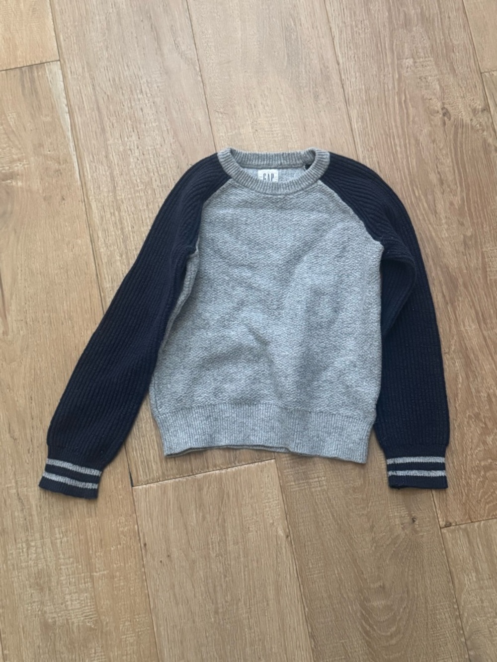 GAP Gray Body Navy Sleeve Raglan Sweater